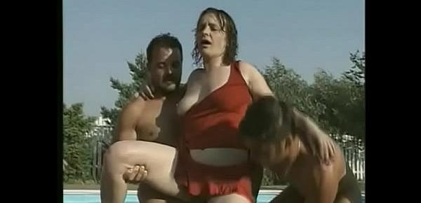  dish rag fuck slut degrade by four penises by the pool